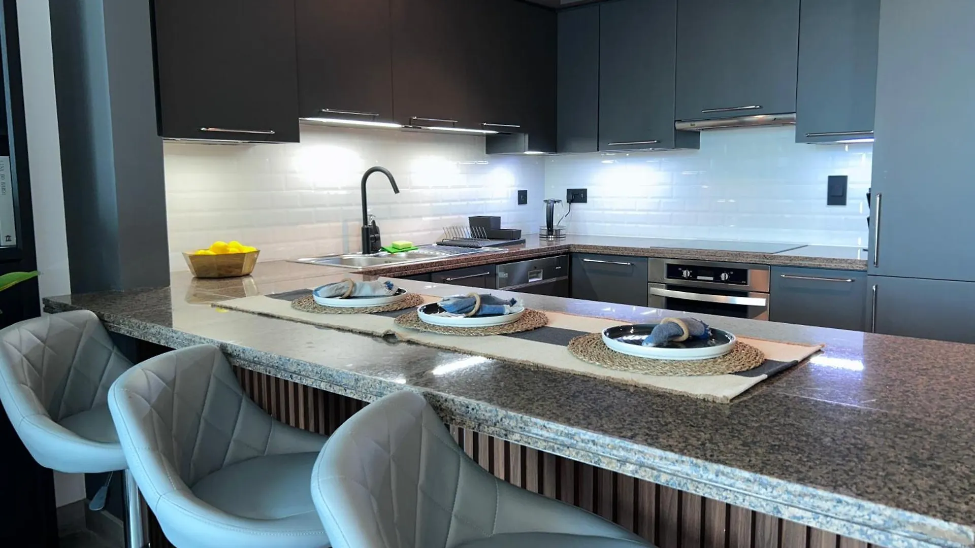 Apartment 1-Br With Sunset Terrace, Golf & Lake View In Mosela, The Greens Dubai