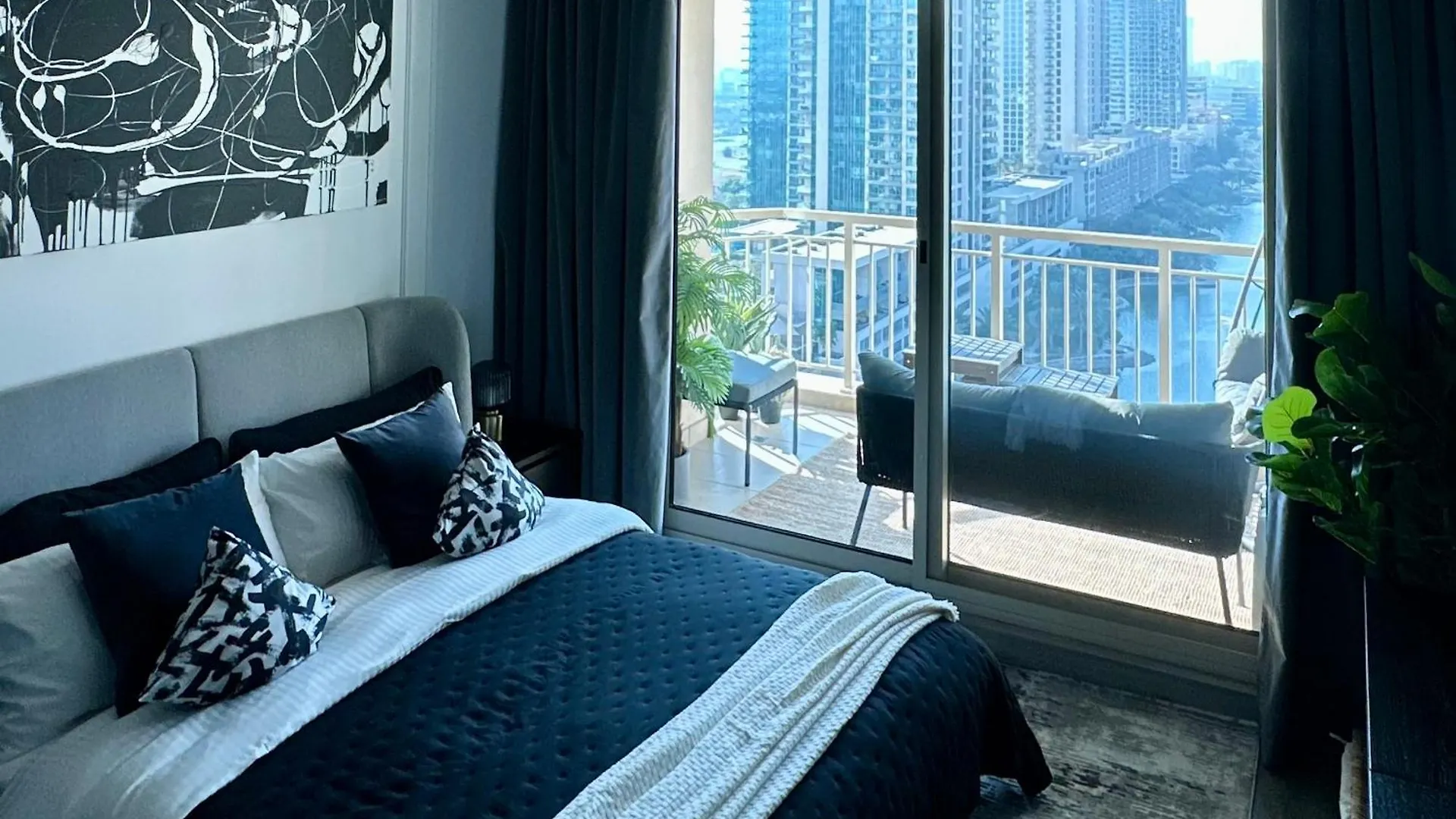 1-Br With Sunset Terrace, Golf & Lake View In Mosela, The Greens 迪拜